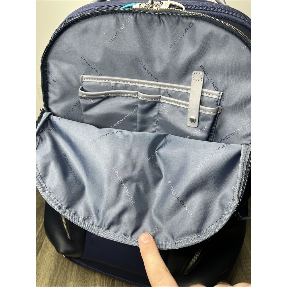 PIQUADRO Coleos Cabin Backpack Trolley Night Blue Rolling Suitcase Carry-On EUC! - Picture 15 of 16
